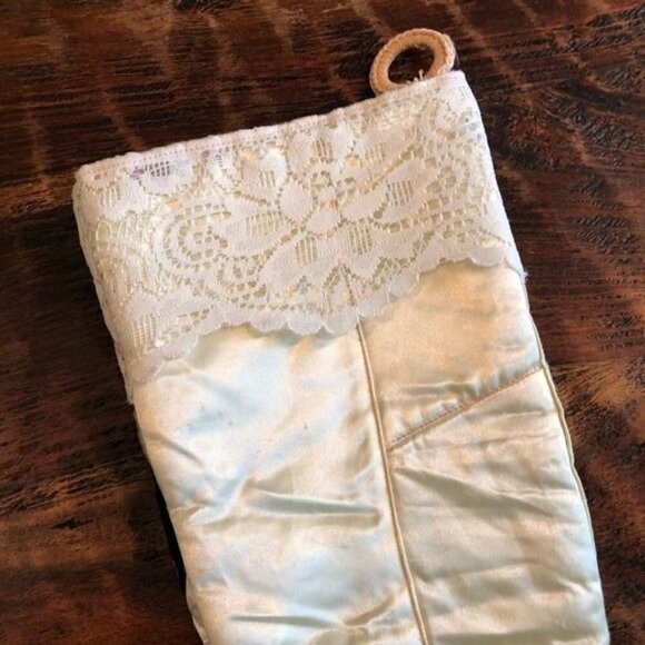 Vintage Handmade Quilted Christmas Stocking - Picture 8 of 11